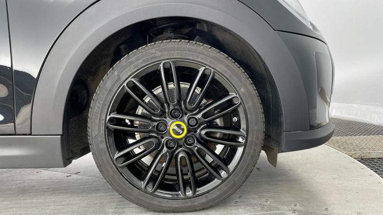 MINI Hatchback 135kW Cooper S Level 2 33kWh 3dr Auto Electric Hatchback